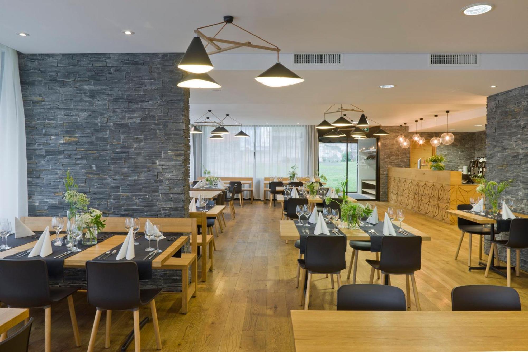 Hotel Restaurant Flaschen Albinen Kültér fotó